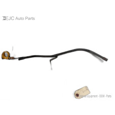 16F233 Engine Oil Dipstick With Tube For 06-07 Subaru Legacy  2.5